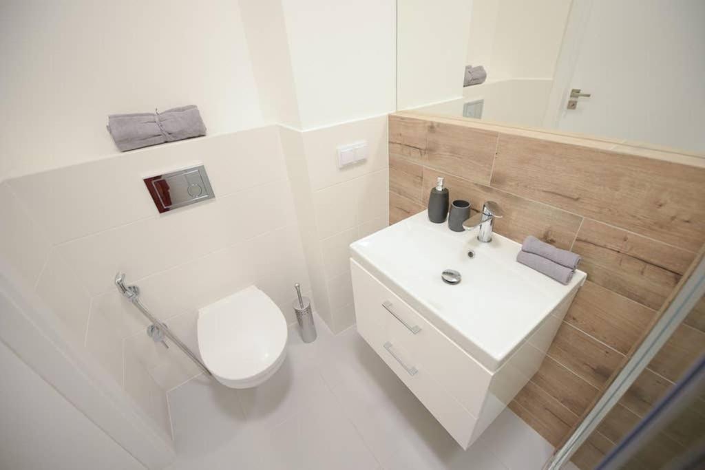 Bliska Wola Expo Central Apartment Варшава Екстериор снимка
