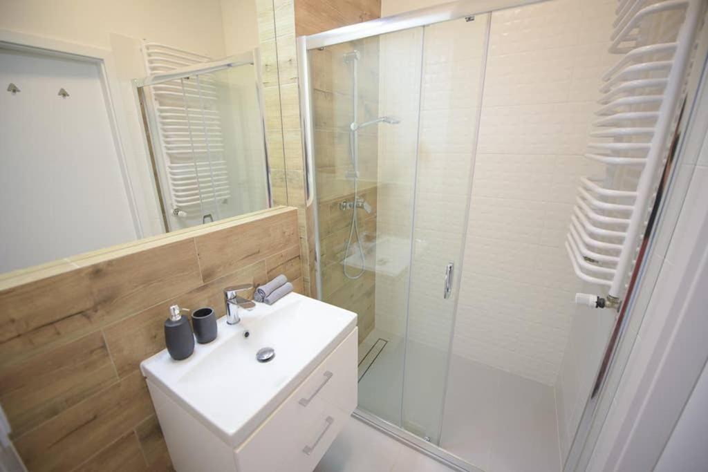 Bliska Wola Expo Central Apartment Варшава Екстериор снимка